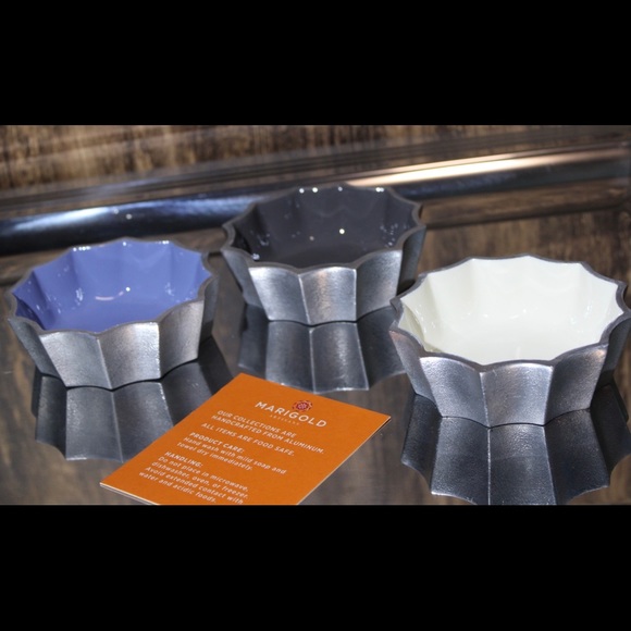 HP🎉MARIGOLD ARTISANS Fluted 3 Bowl ENAMEL Set - Picture 14 of 15